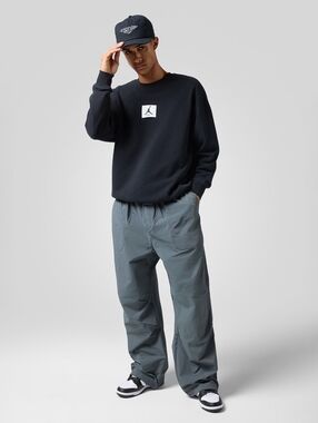 AIR JORDAN ESSENTIAL STATEMENT WOVEN PANTS LOSE FIT MEN'S US SIZE XL NEW IN BAG